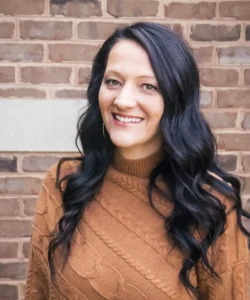 Lindsay McLain 19 Lindsay McLain