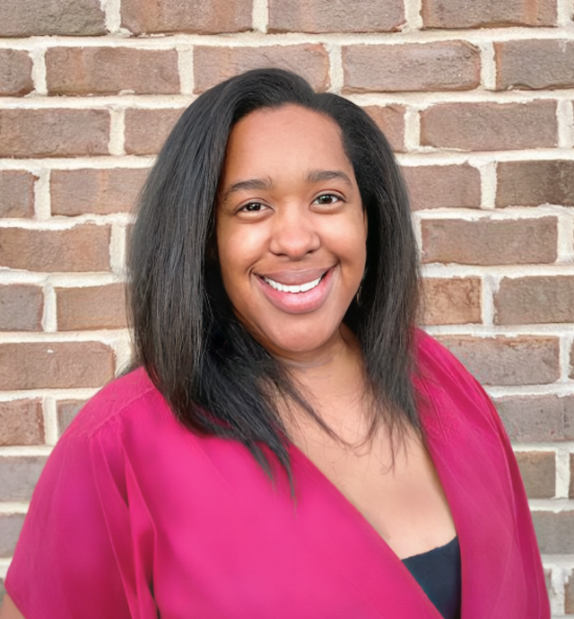 Sierra-Johnson-Mantle-Realty-Real Estate-Agent-Greensboro