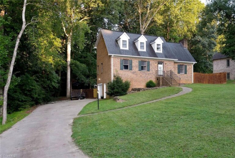 404 Dogwood Trail Lexington – photo 3