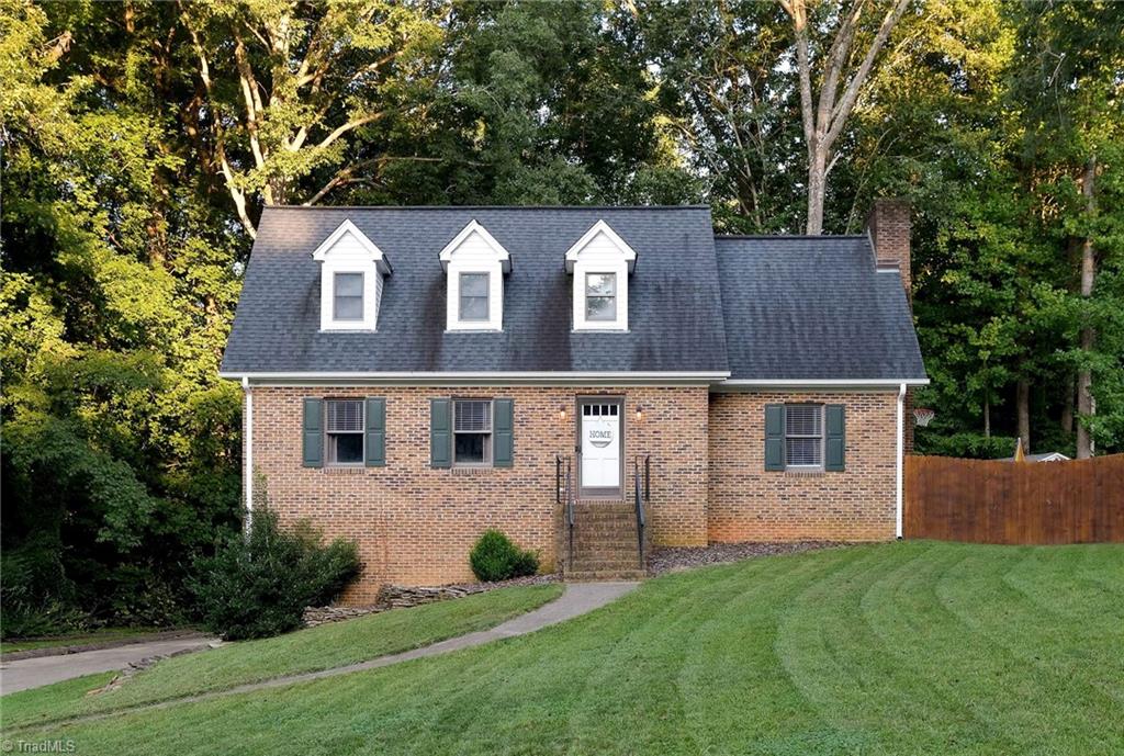 404 Dogwood Trail Lexington – photo 1