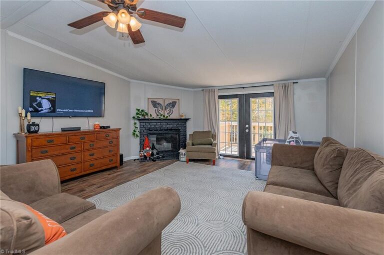 401 Helen Young Drive Linwood – photo 3