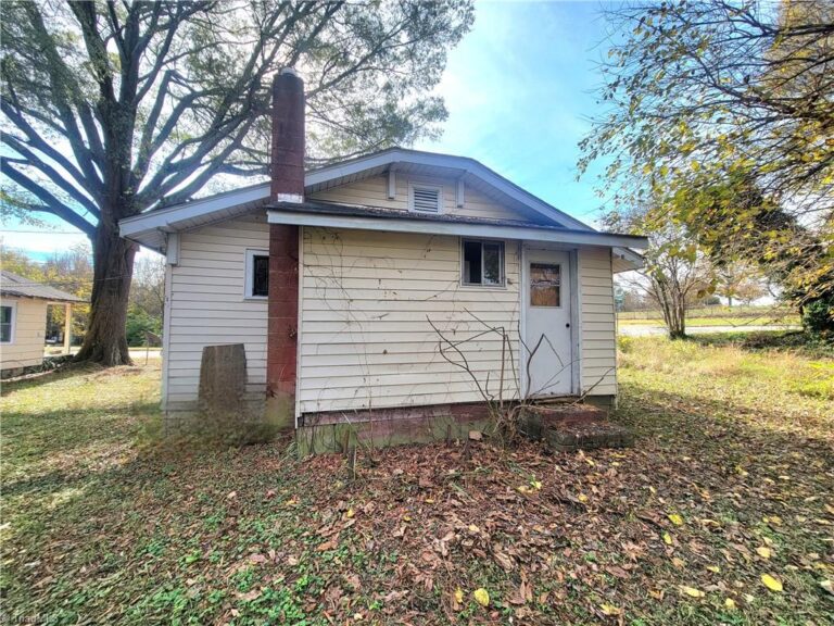 1203 Pearson Place High Point – photo 3