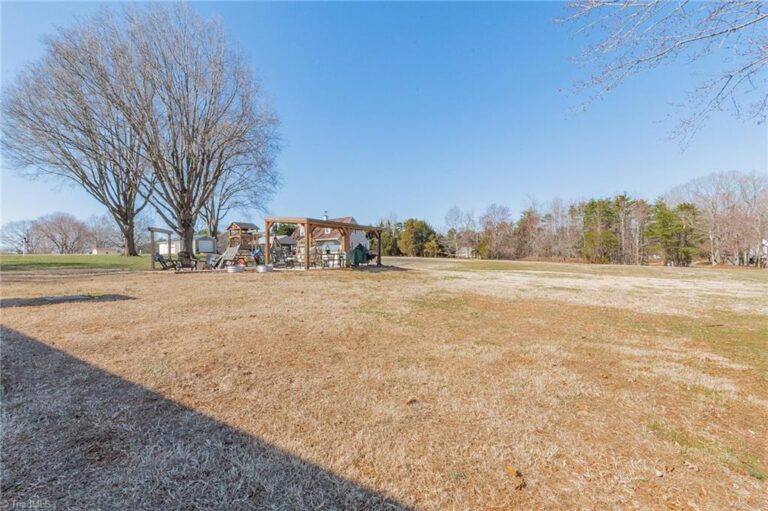 261 Willowcrest Drive Winston-Salem