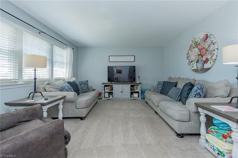261 Willowcrest Drive Winston-Salem