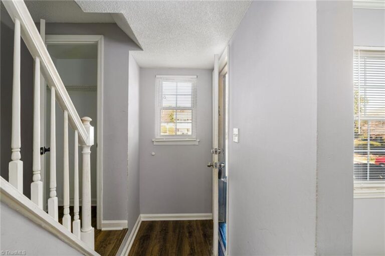 424 Muirs Chapel Road Greensboro
