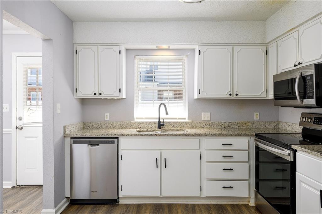 424 Muirs Chapel Road Greensboro – photo 1