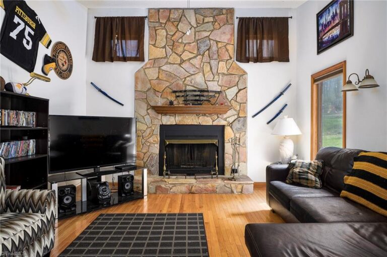 6590 Riverwood Road Walkertown