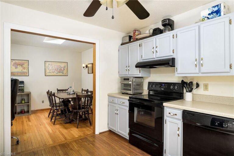 6590 Riverwood Road Walkertown