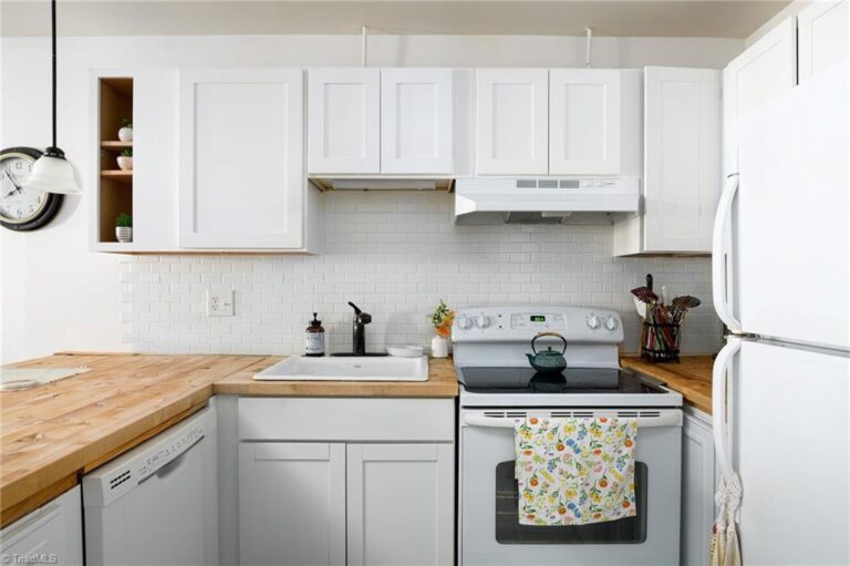 1107 Robin Hood Road High Point (4)