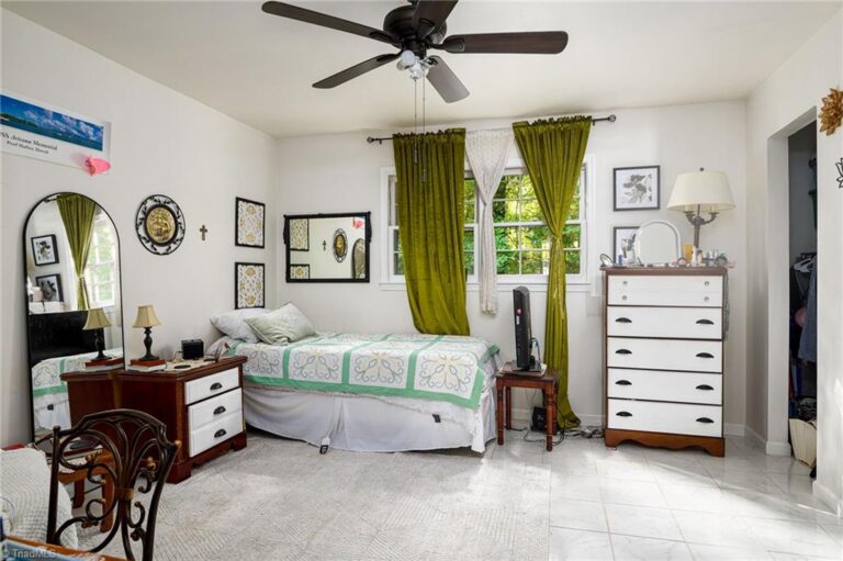 1107 Robin Hood Road High Point (9)