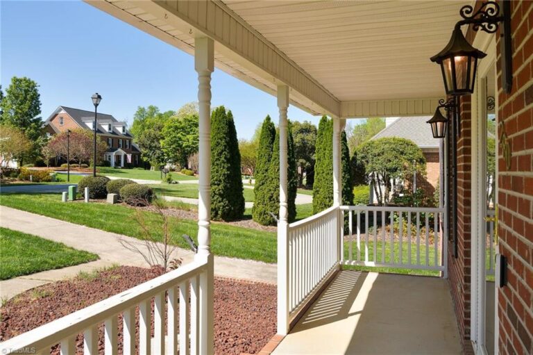 280 Ashmoor Lane Lexington