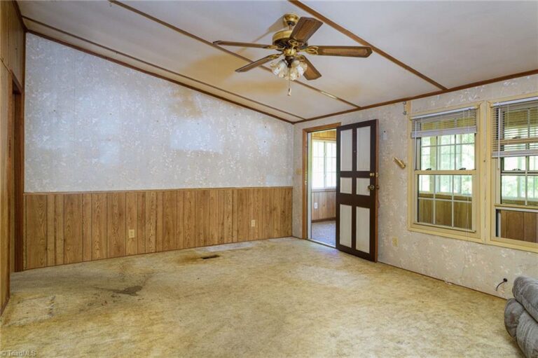 283 Crotts Drive Lexington