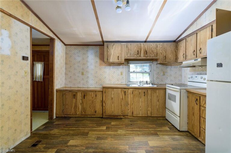 283 Crotts Drive Lexington