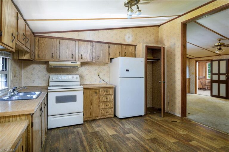 283 Crotts Drive Lexington
