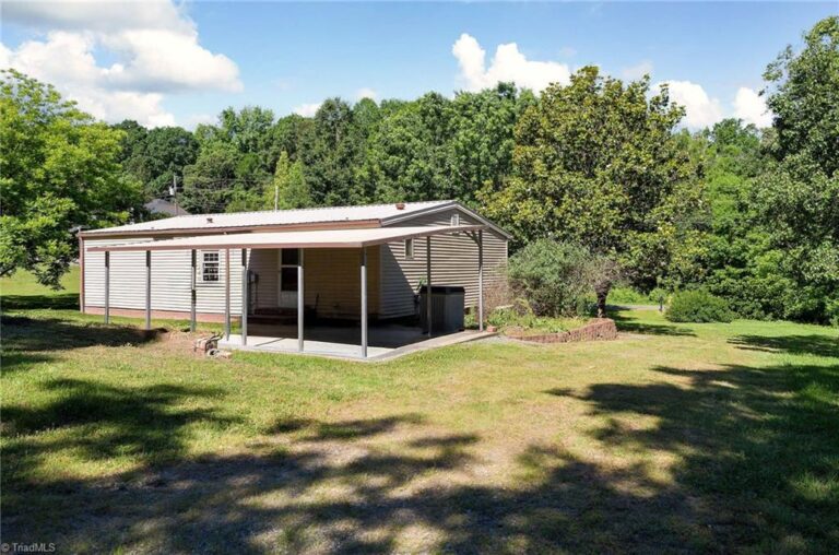 283 Crotts Drive Lexington