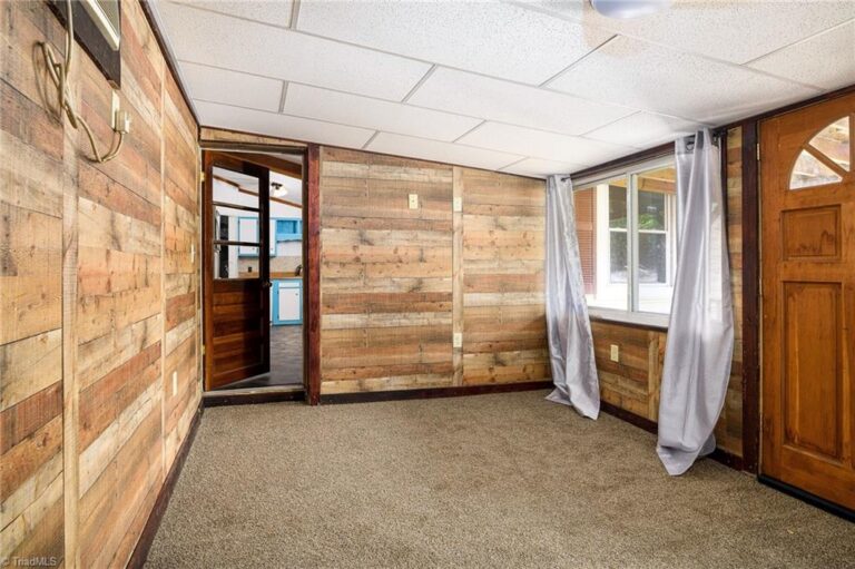 306 Tyro Heights Road Lexington