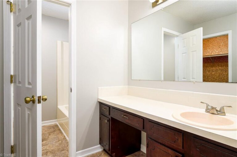 6191 Herinhut Road Winston-Salem