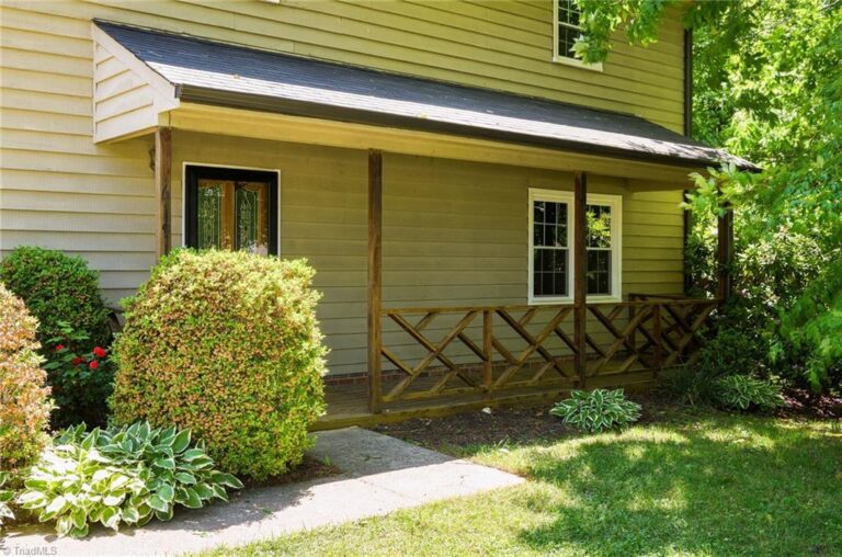 6191 Herinhut Road Winston-Salem