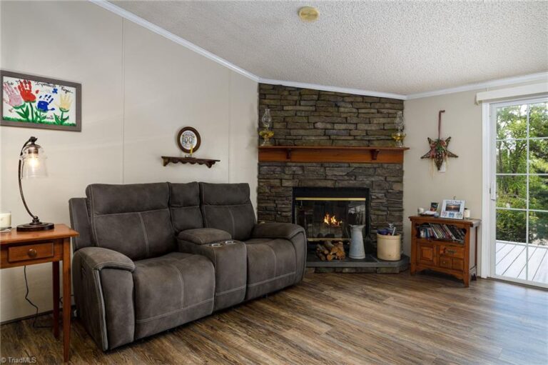 6550 Bullard Farm Road Walnut Cove