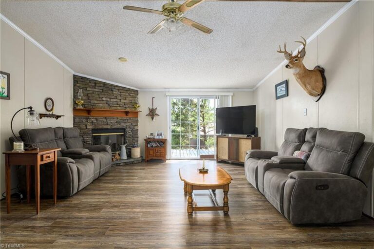 6550 Bullard Farm Road Walnut Cove