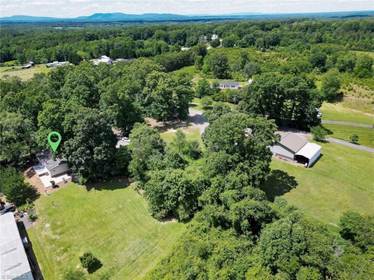 6550 Bullard Farm Road Walnut Cove