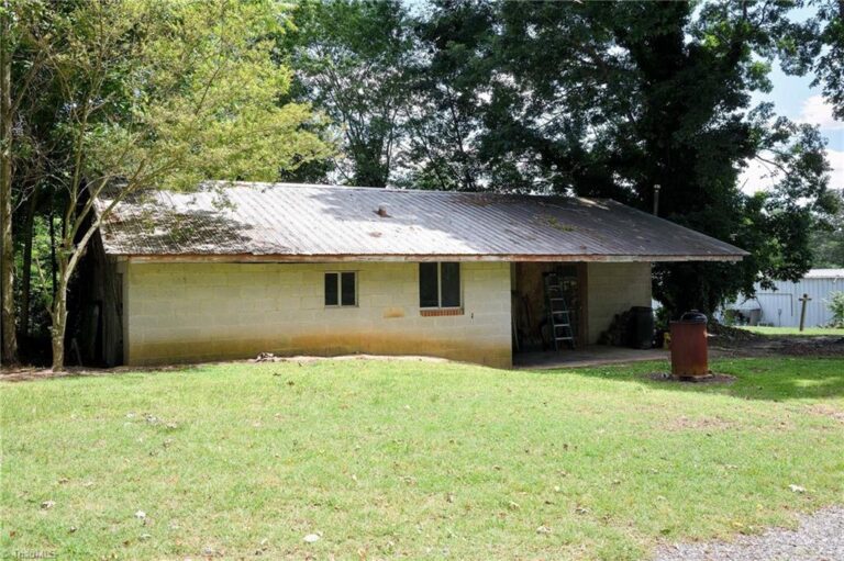 6550 Bullard Farm Road Walnut Cove