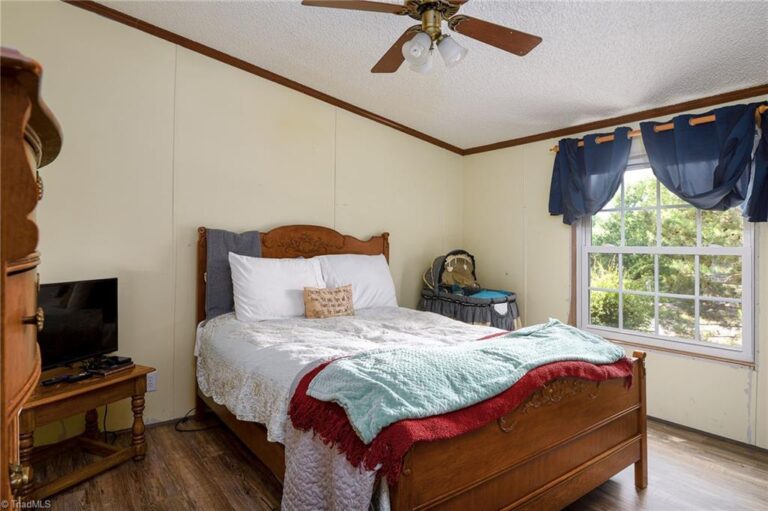 6550 Bullard Farm Road Walnut Cove