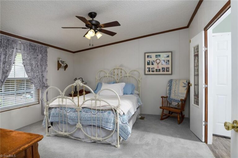 6550 Bullard Farm Road Walnut Cove