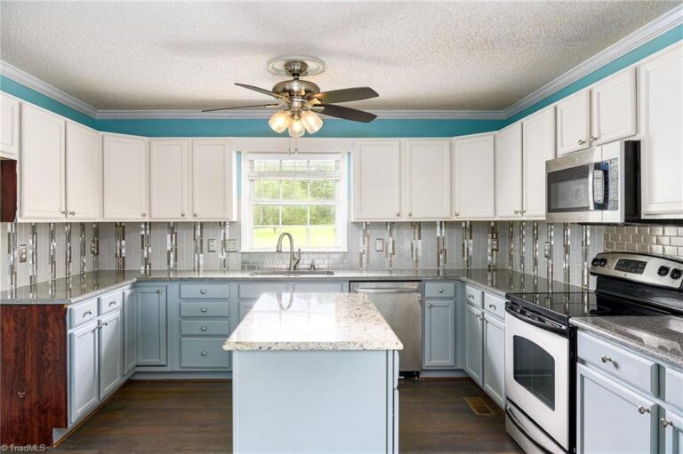 170 Deer Path Lane Lexington