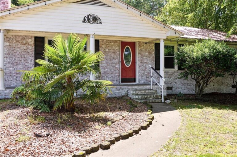 195 Richmond Drive Lexington