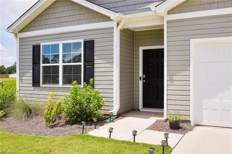 578 Towhee Trail Lexington