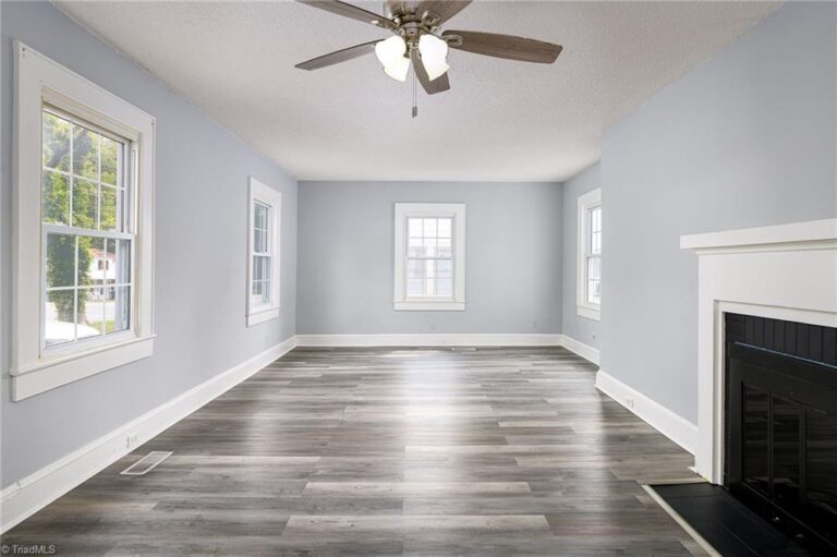103 Oak Avenue Lexington