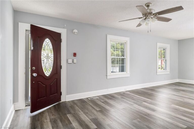 103 Oak Avenue Lexington