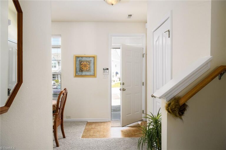 121 Crane Creek Way Lexington – photo 2