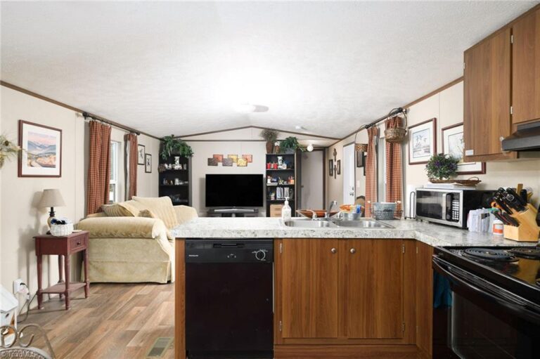 208 Eugene Court Lexington