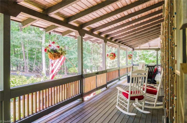 8318 Maloe Court Oak Ridge