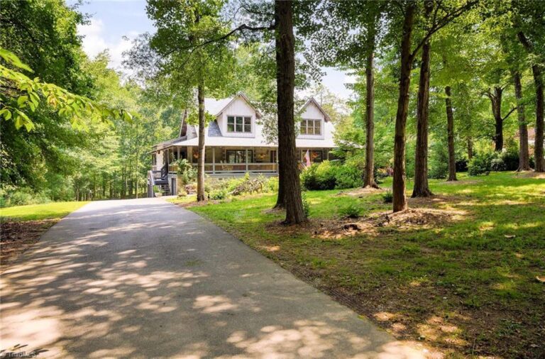 8318 Maloe Court Oak Ridge