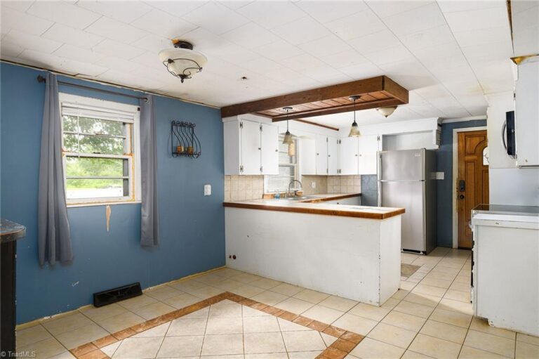 1070 Tom Gordon Road King NC 27021-8325 (1)
