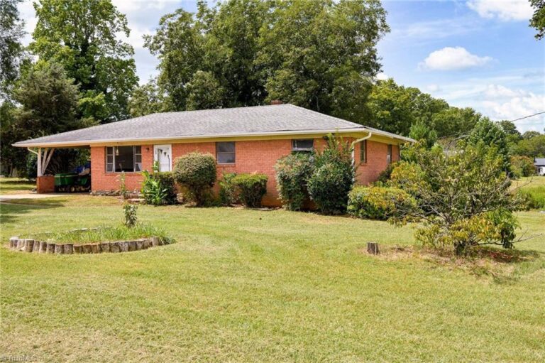 120 Hinkle Road Lexington NC 27295