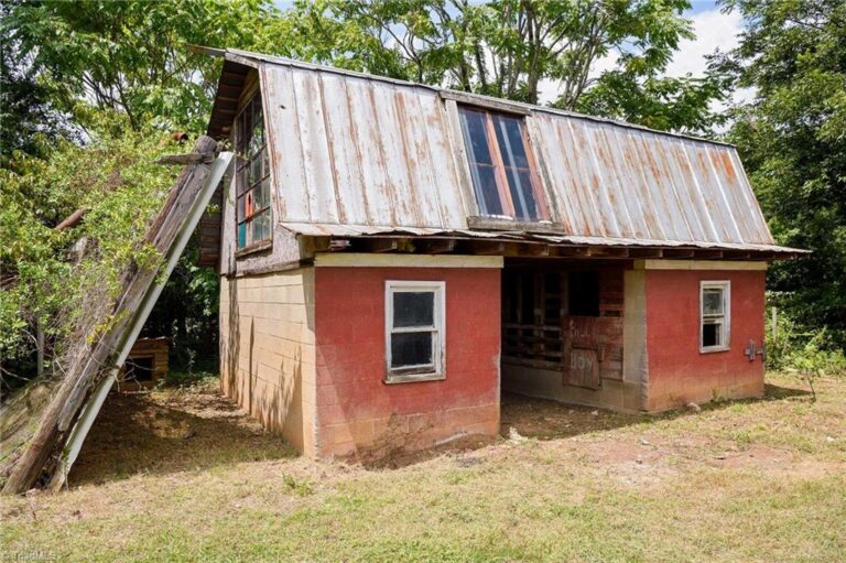 120 Hinkle Road Lexington NC 27295