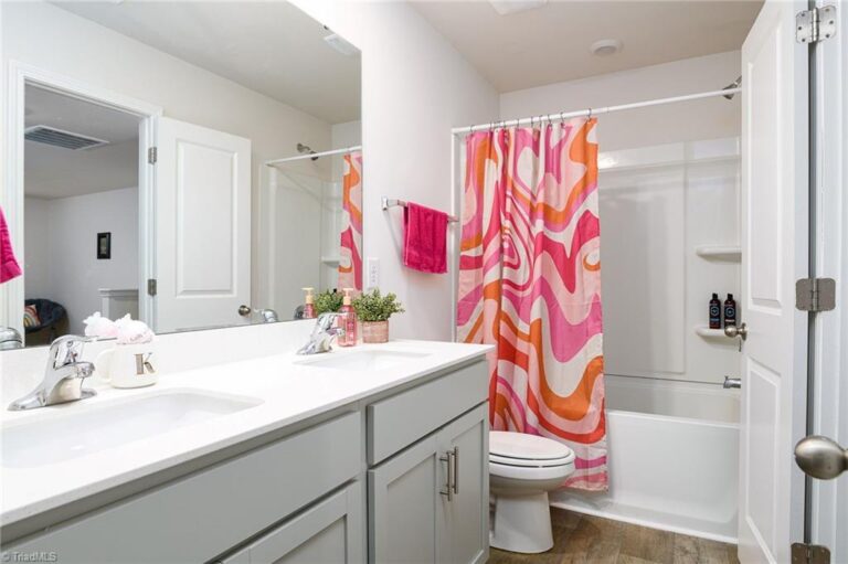 1242 Hickory Point Drive Lexington NC 27292