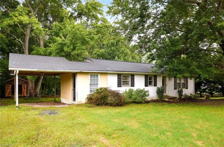 1070 Tom Gordon Road King – photo 2