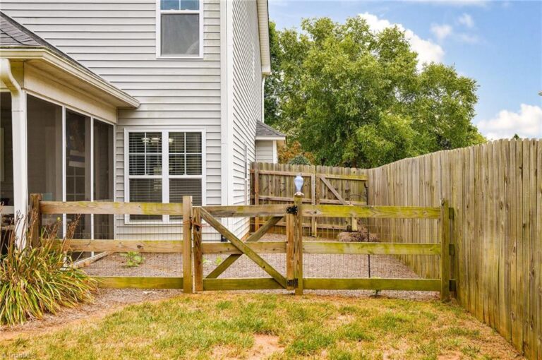 6223 Hamptonburg Road Clemmons NC 27012