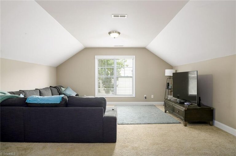 6223 Hamptonburg Road Clemmons NC 27012
