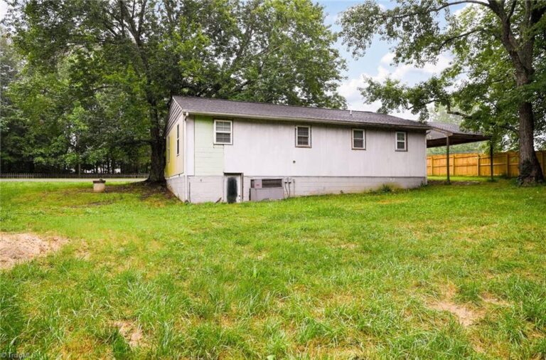 1070 Tom Gordon Road King – photo 4