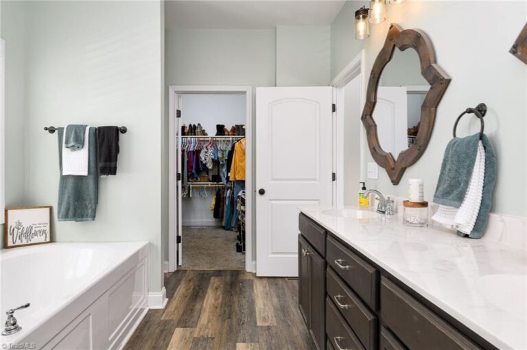 1475 Curry Road Kernersville NC 27284