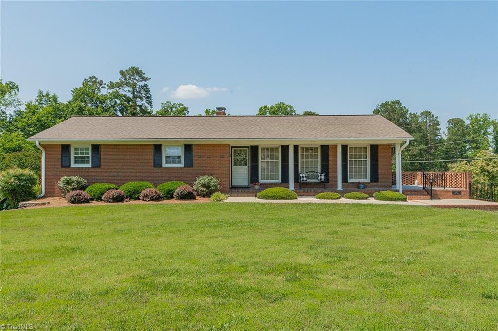 421 Dove Point Lexington NC 27295-5978