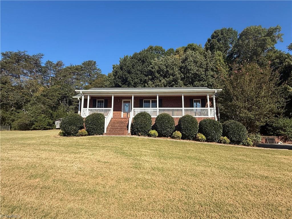 5339 Old US highway 421 East Bend NC 27018