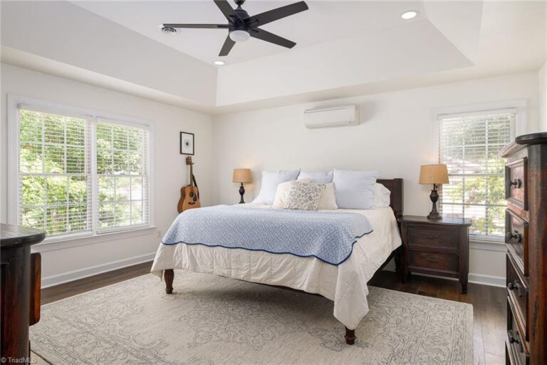 704 Oakland Hills Court High Point NC 27265
