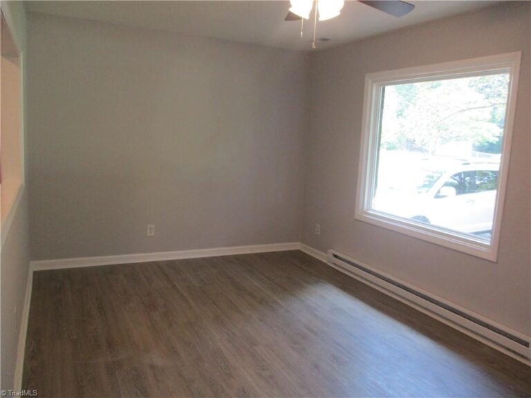 7638 Pine Street Rural Hall NC 27045